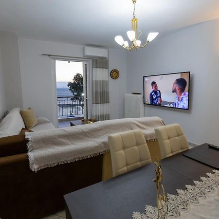 Vicky'S View House Apartment นาฟปาคตอส ภายนอก รูปภาพ