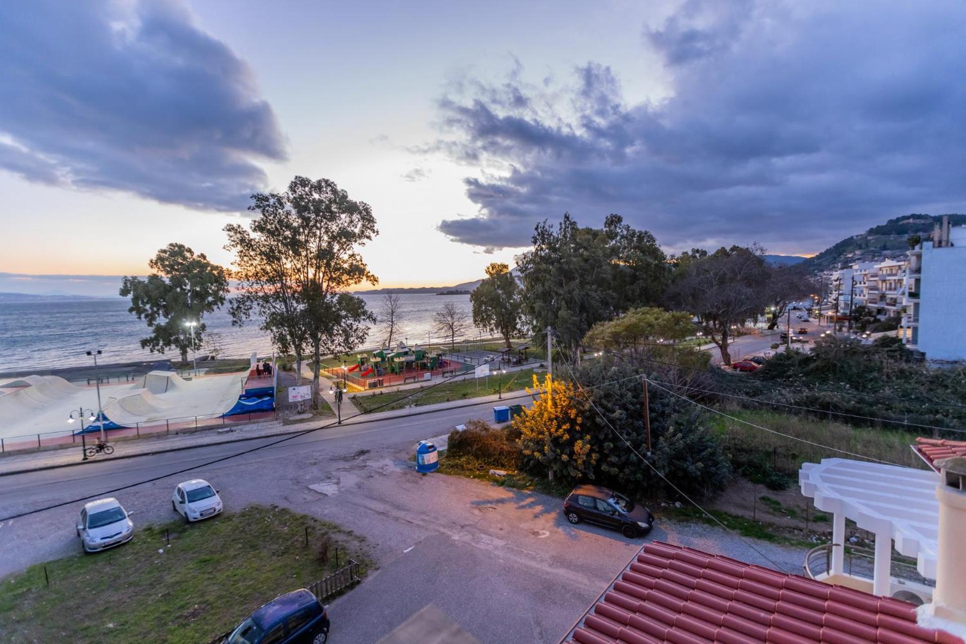 Vicky'S View House Apartment นาฟปาคตอส ภายนอก รูปภาพ