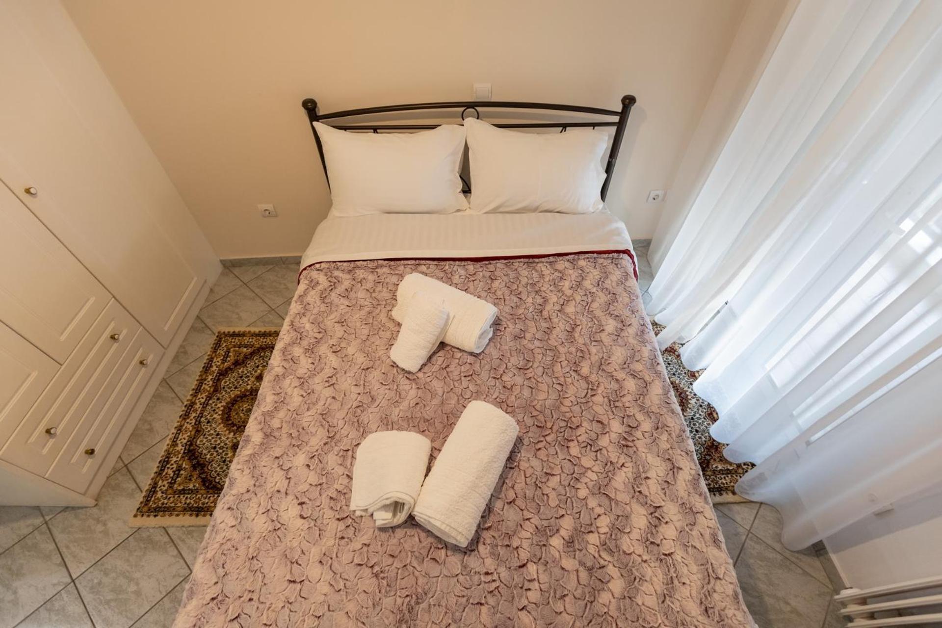 Vicky'S View House Apartment นาฟปาคตอส ภายนอก รูปภาพ