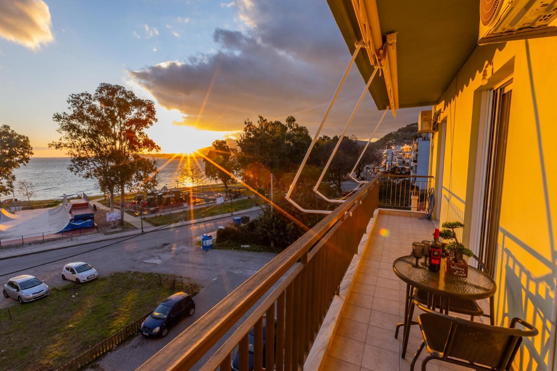 Vicky'S View House Apartment นาฟปาคตอส ภายนอก รูปภาพ