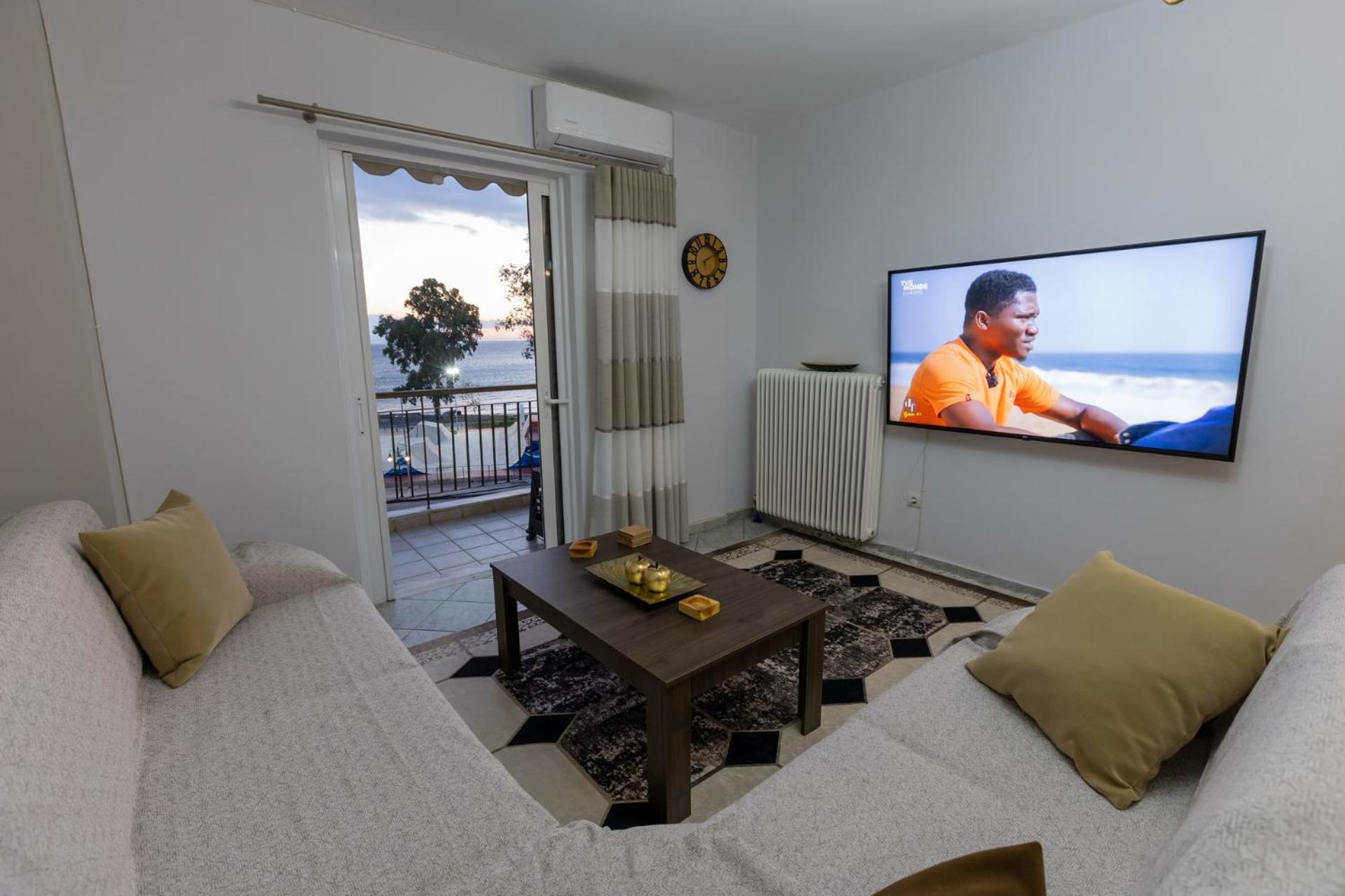 Vicky'S View House Apartment นาฟปาคตอส ภายนอก รูปภาพ