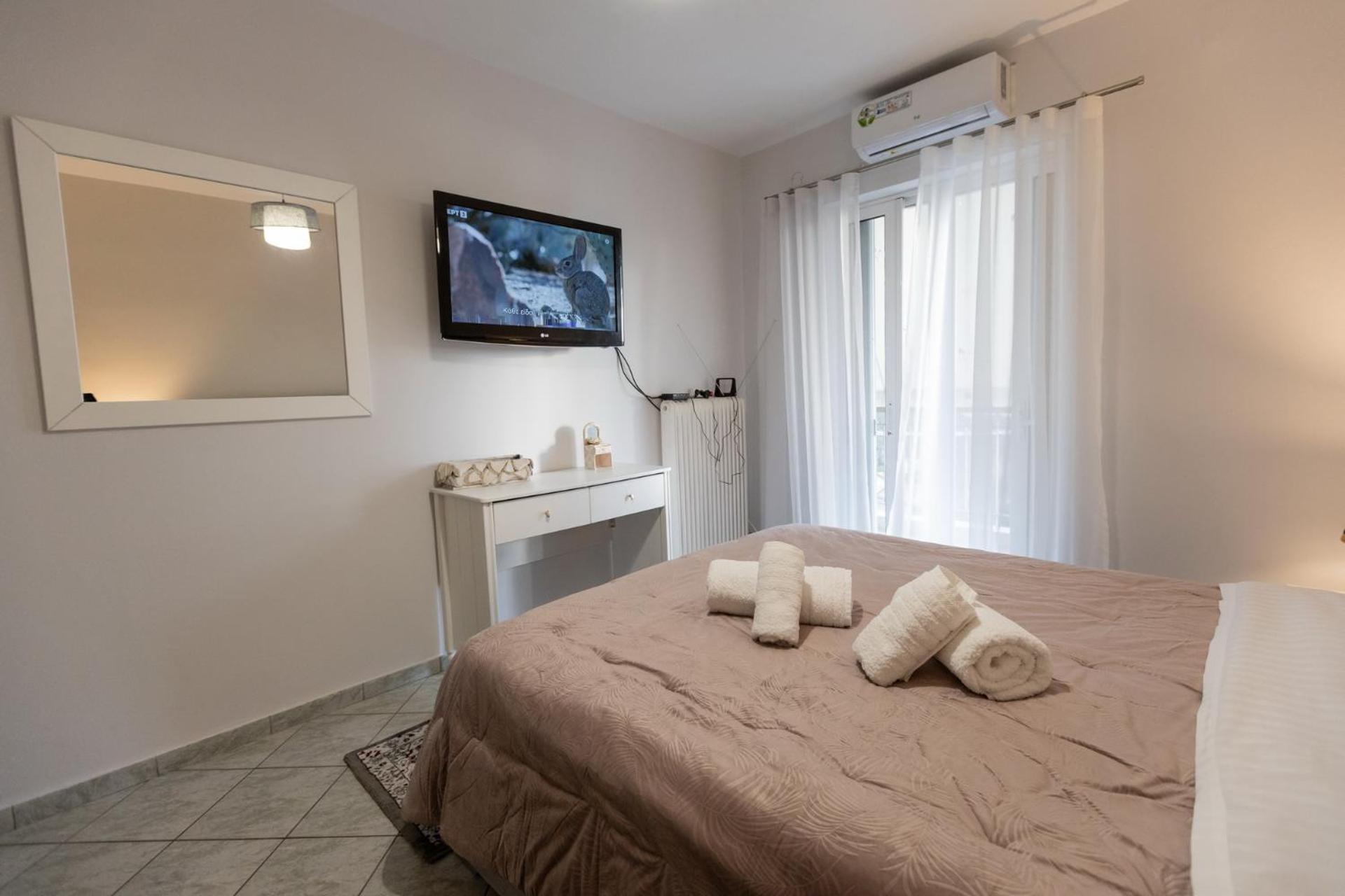 Vicky'S View House Apartment นาฟปาคตอส ภายนอก รูปภาพ